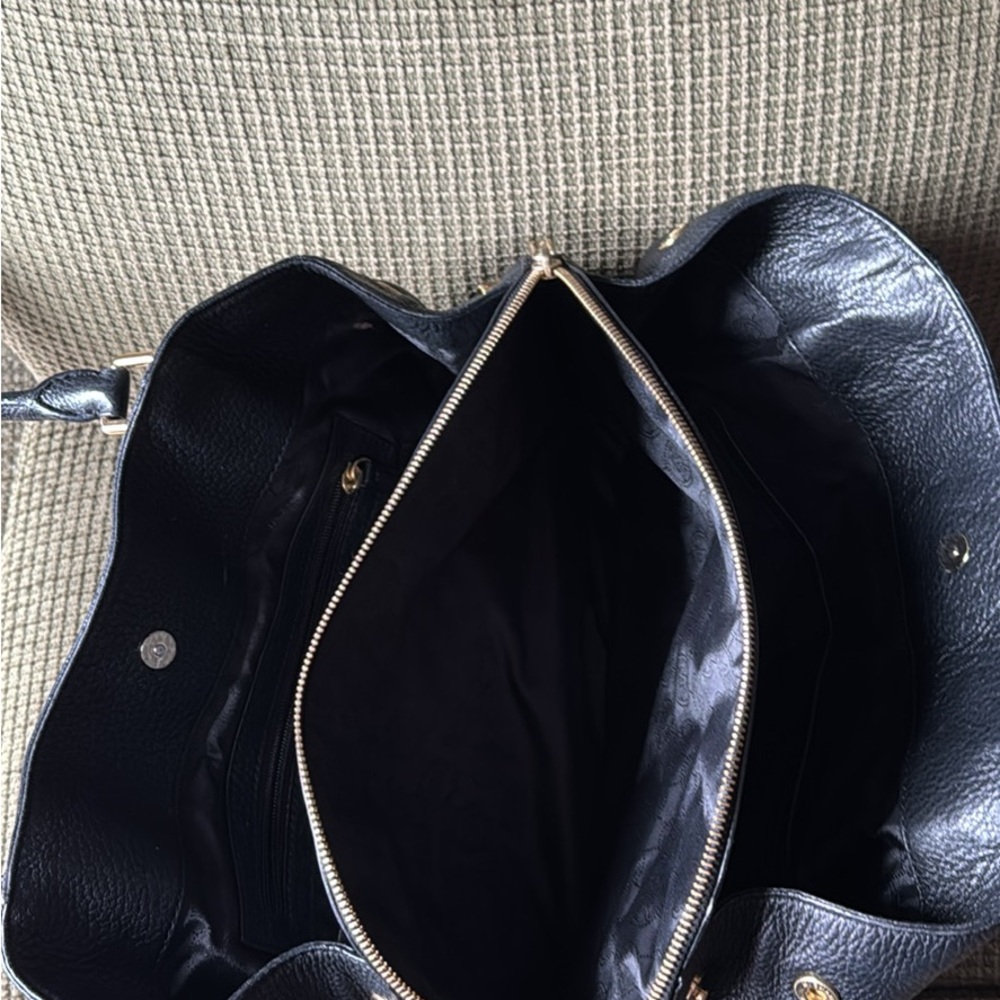MICHAEL Michael Kors Black Shoulder Bag